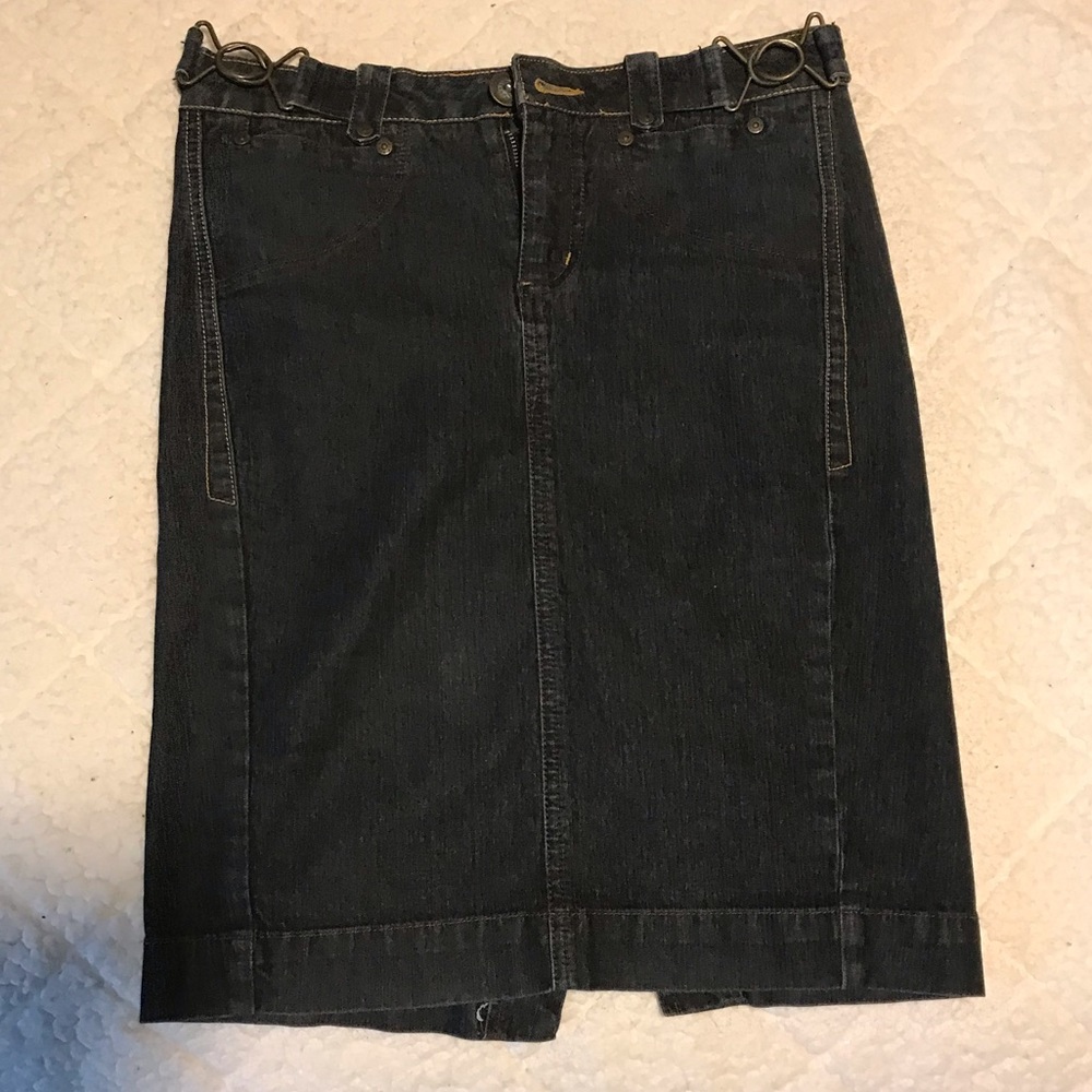 Bison Bisou slim dark wash denim Jean skirt Size 2